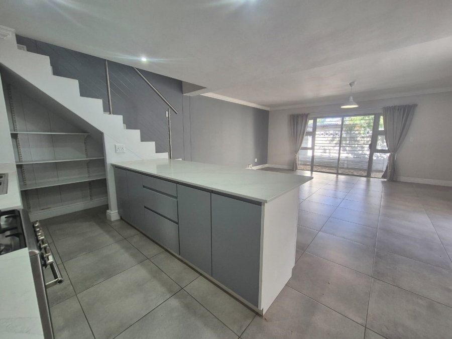 To Let 3 Bedroom Property for Rent in Langeberg Heights Western Cape